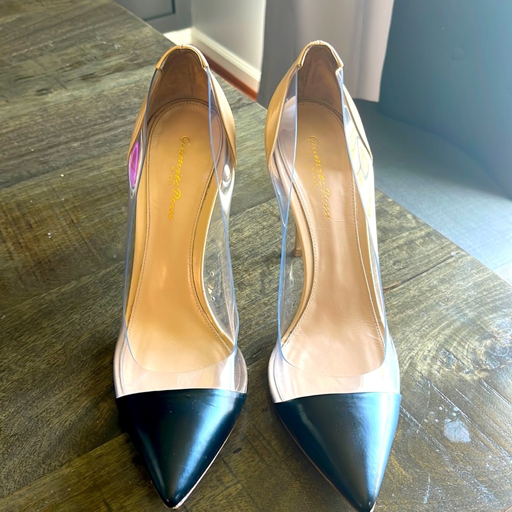 Gianvito Rossi Plexi PVC pump